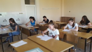 Със състезание по счетоводство в ДФСГ Интелект отбелязаха Деня на