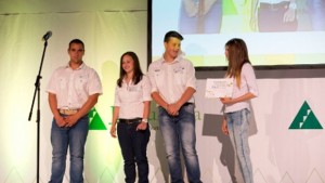 Ученици от ветеринарната гимназия с покана за посещение в Европейския