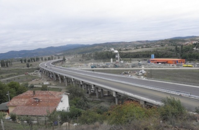 Строят магистрала Струма с малки тунели