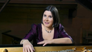 Хубавата Магелона за първи път в България