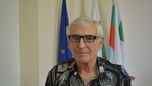 Георги от Вършец дари спестяванията си за здравето на деца