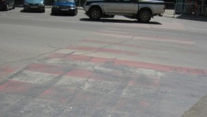 Повдигнати нови пешеходни пътеки обезопасяват движението в Дупница