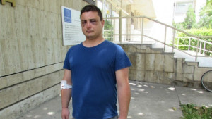 Задържаха седем души за побоя над мъж заради забележка