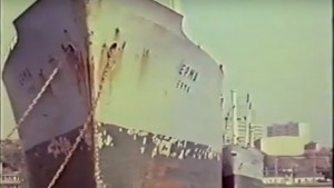 23 юни 1977 При пожар на танкера Ерма Варна за