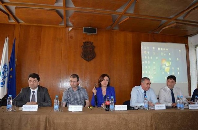 Министър Бъчварова събра дирекции от пет области на работна среща във Видин