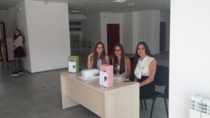 Подкрепа за лечението на Йоана от Дупница и Сапарева баня