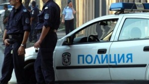 Крадци задигат лаптопи и големи суми