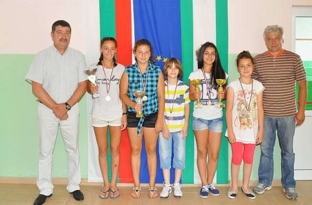 Шест медала за разградските бадминтонисти от „Русенско лято“