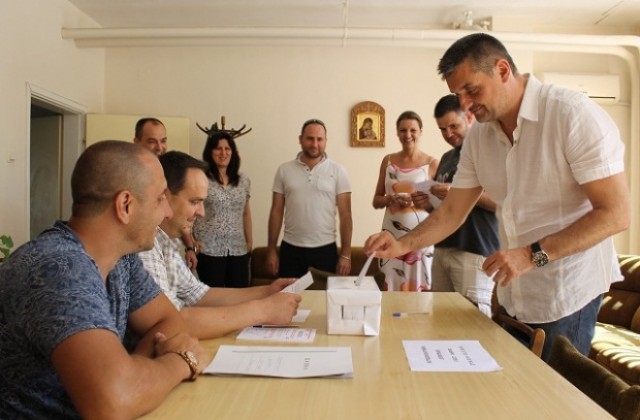 Кирил Добрев: „Гласувах за силна БСП, за една обединена левица, която е готова да спечели президентските избори