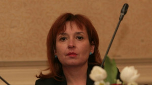 Министър Русинова ще посети социална трапезария във Враца