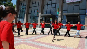 Групи за хора Тракия с открита репетиция на площада