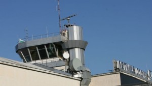 Тежковъоръжени охраняват столичното летище