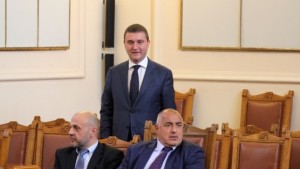 Борисов Никакво отстъпление ще изкараме икономиката на светло