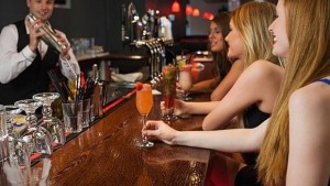 Въведоха регламент за работата на заведенията в Плевен след 2300