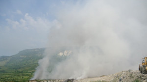 РИОСВШумен Няма замърсяване на въздуха заради пожара на сметището