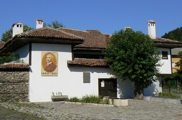 Започват честванията за годишнината от рождението на Иван Вазов