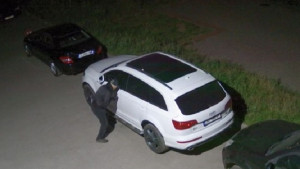 Обвиниха 47годишен мъж за серия кражби от автомобили