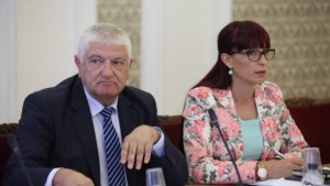 Срещу закона за концесиите се обединиха всички партии без ГЕРБ