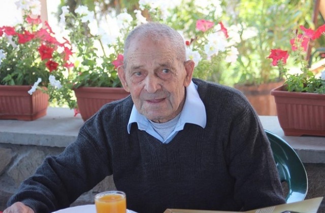 Дядо Темелко от Симеоновец навърши 102 години