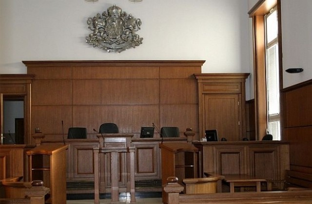 Съдът не даде ход на делото за сградата убиец на Алабин