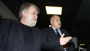 Борисов дари на НИМ ценна икона реставрирана от Рашидов