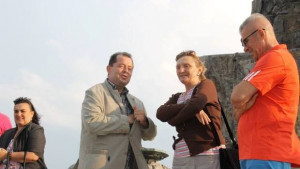 Лена Енева изригна Защо не виете за безпаричието на нашите