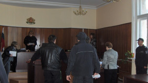 Дадоха на съд водач за подкуп на полицаи