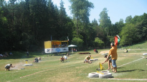 Местността Леденика домакинства състезание по автомоделен спорт