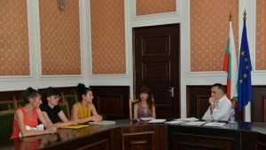 Над 70 души посетиха Общината