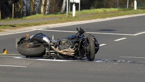 Пътна полиция към мотористите Не забравяйте че сте невидими