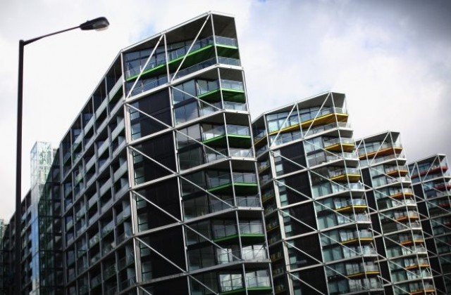 Продажбите на имоти в Лондон със скок след Брекзит