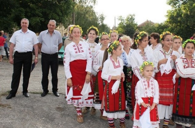 Празник в село Майор Узуново