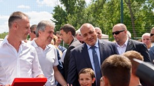 Кабинетът работи поне по 3 варианта след решението на арбитража