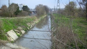 Започна прочистването на коритото на река Добричка