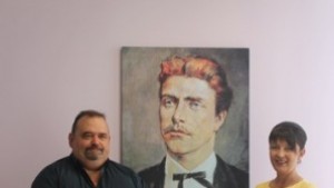 Кметът на Каварна получи портрет на Апостола