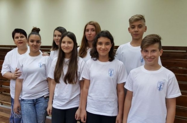 Тамбурашки оркестър „Русе” представя България на Фестивал в Италия