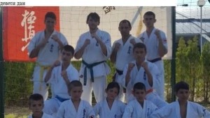 Японски каратисти обучаваха спортни надежди от Свищов