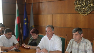 Кметът на Плевен отправи ултиматум към кабелните оператори
