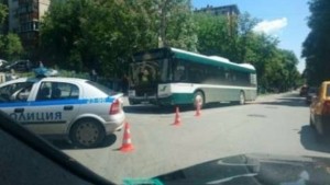 ВНИМАНИЕ Задръстване по бул Христо Ботев заради катастрофа