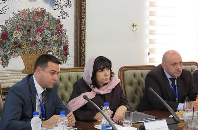 България и Иран сформират работна група за развиване на икономическите отношения