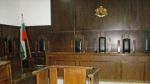 Потвърдиха домашния арест за Тодор обвинен за смъртта на майка