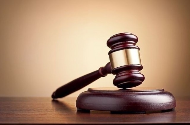 На 12 години осъдиха рецидивист за блудство с две малолетни момичета и грабежи