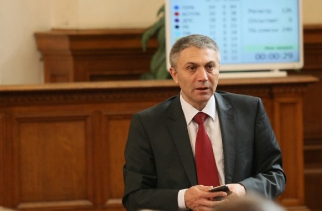 ДПС критикува президента Плевнелиев