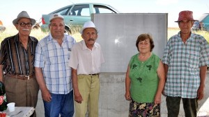 Туристите от село Конуш поставиха паметна плоча за дружеството си