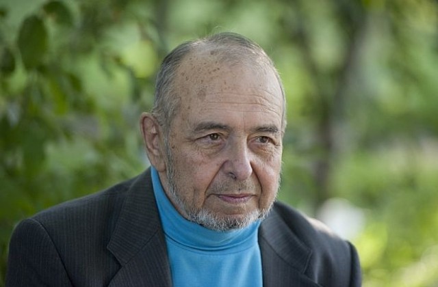 Почина арабистът Киряк Цонев