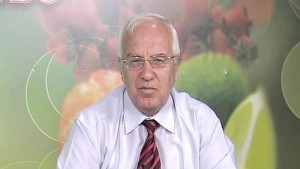 Проф Мермерски представя ново мляко със 7 бактерии на Панаира