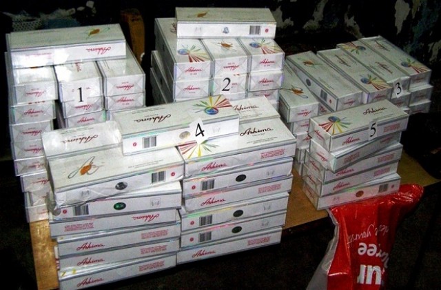 Контрабандни цигари в кабините на три камиона откриха на  Капитан Андреево