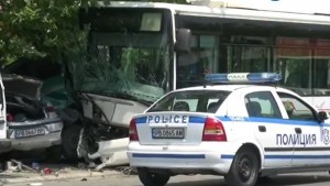 Автобус помля 5 коли в Пловдив
