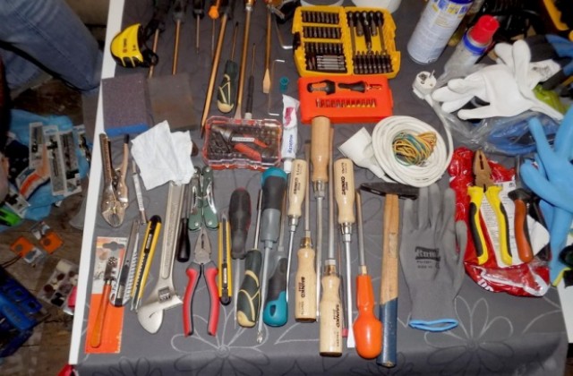 Задържаха двама гастролиращи крадци в Ямбол