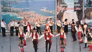 Капанският ансамбъл откри празника на Созопол